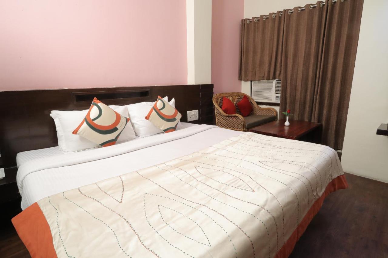 Hotel Vivek Continental Gwalior Exterior photo