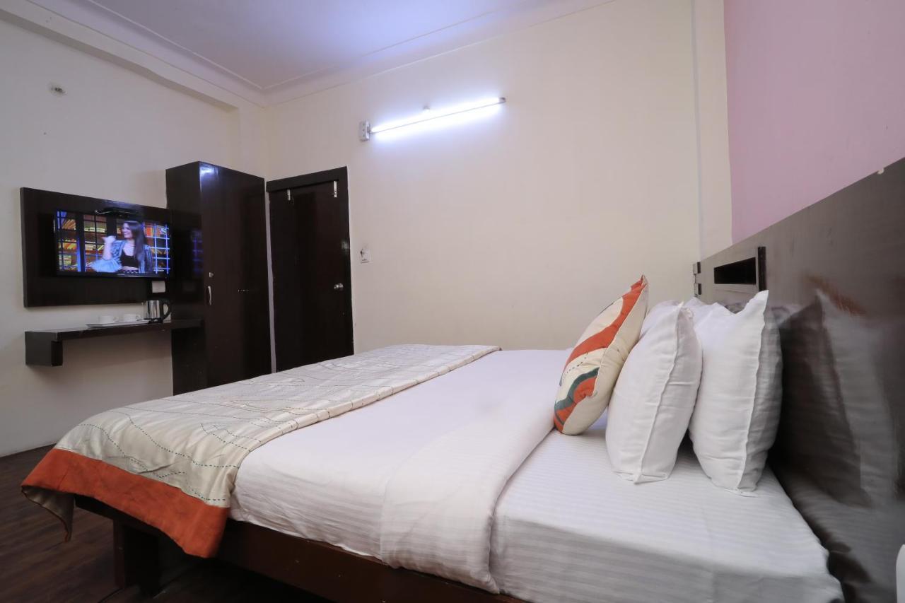 Hotel Vivek Continental Gwalior Exterior photo