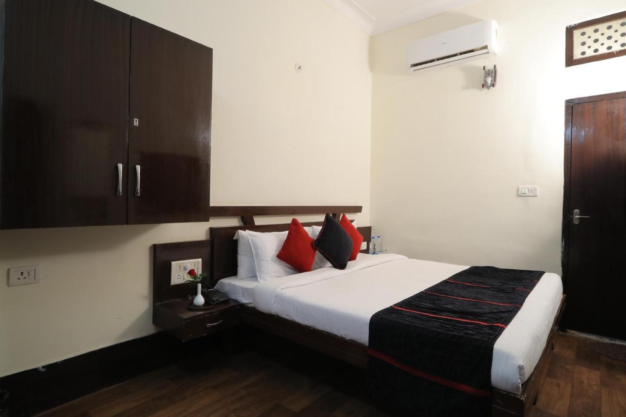 Hotel Vivek Continental Gwalior Exterior photo