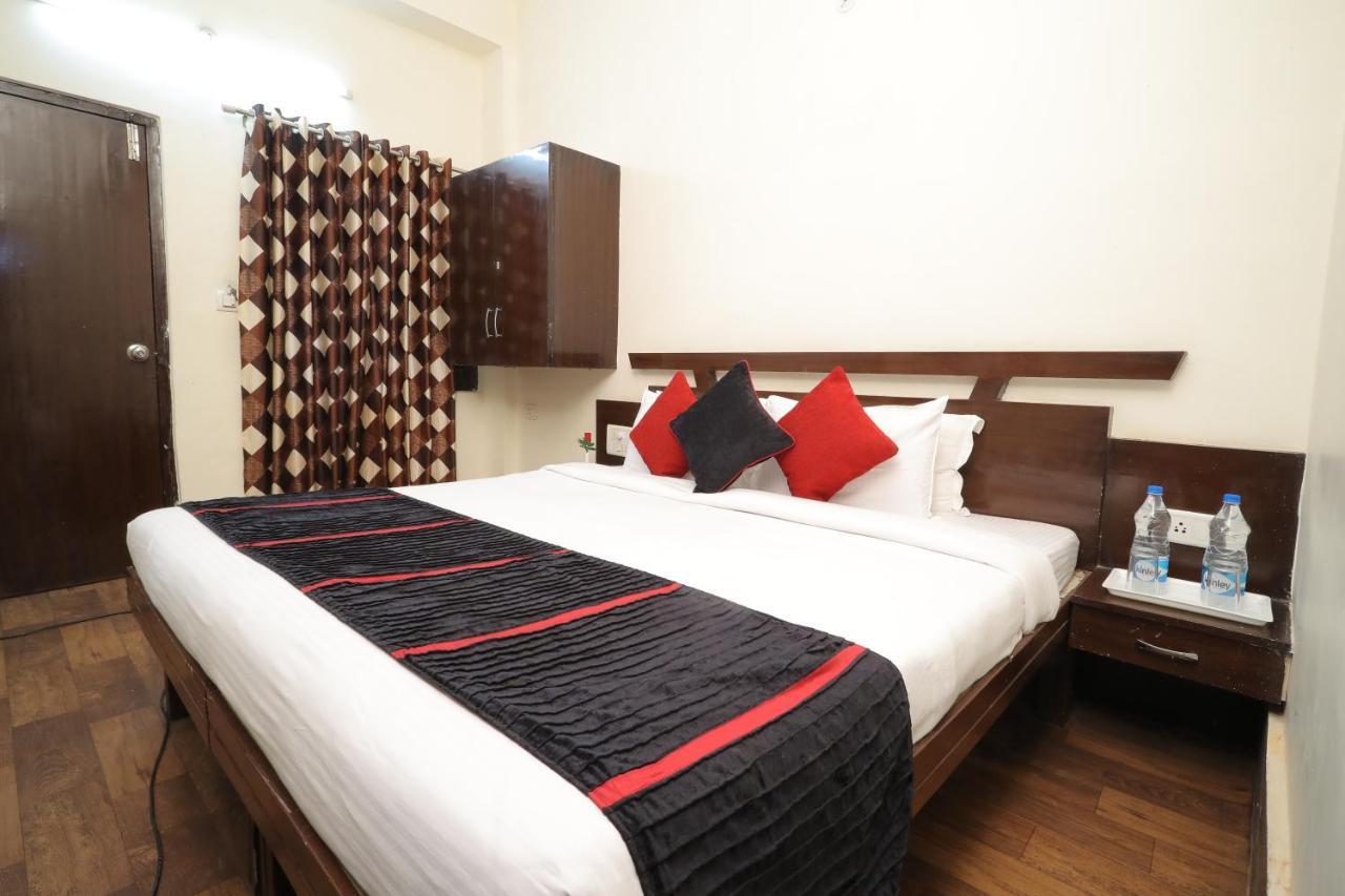 Hotel Vivek Continental Gwalior Exterior photo